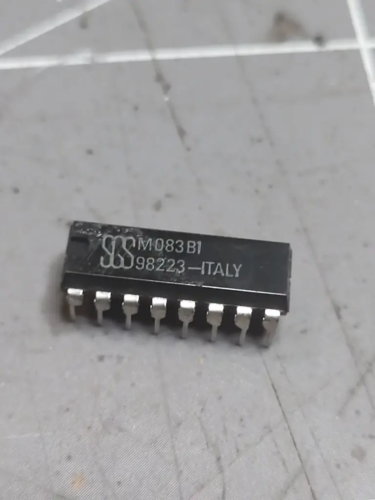 SGS-Thomson M0381B1