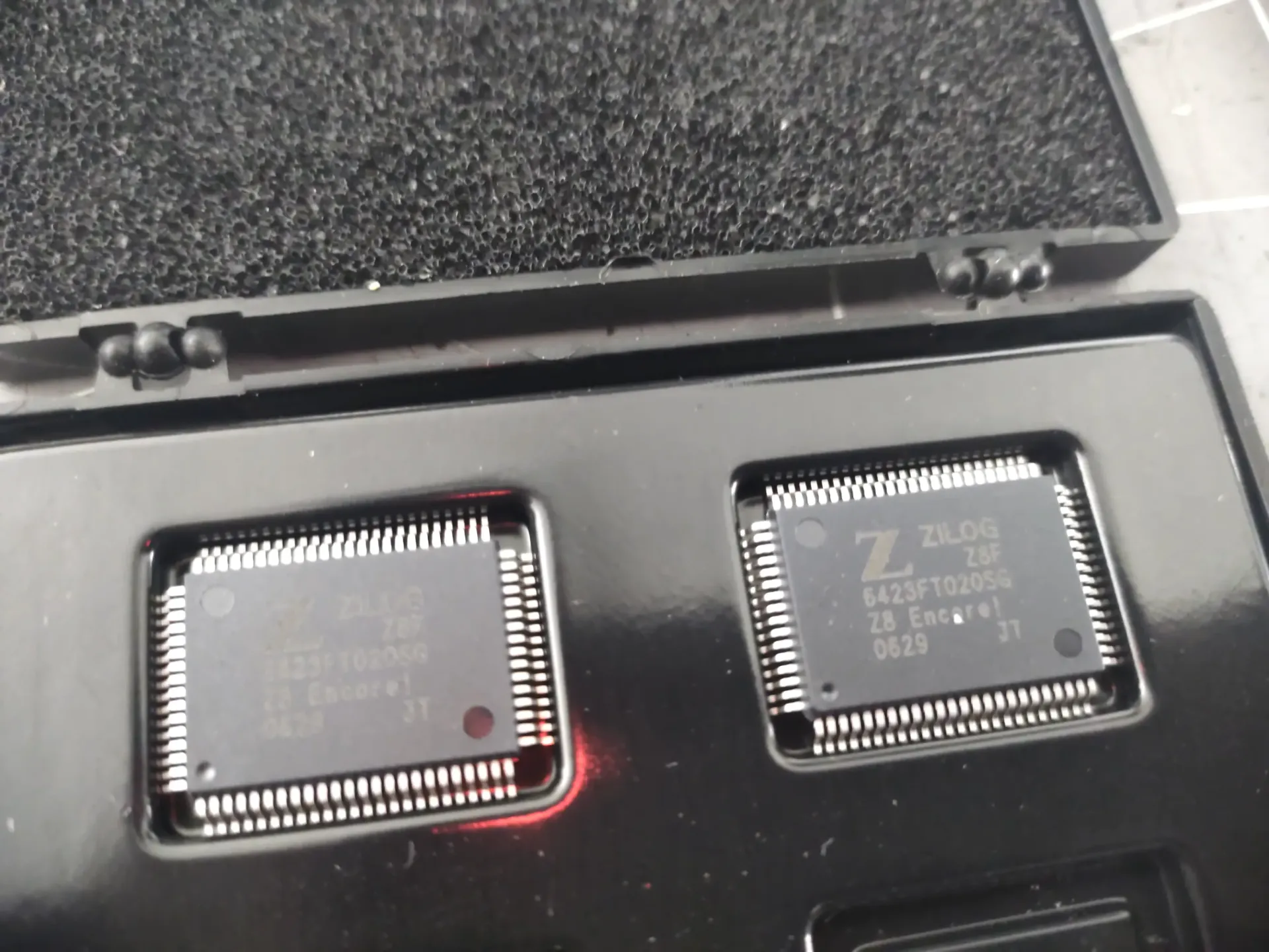 Zilog Z8F6423FT020SG